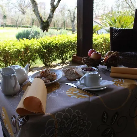 ファームステイ Il Castagneto パドゥーラ